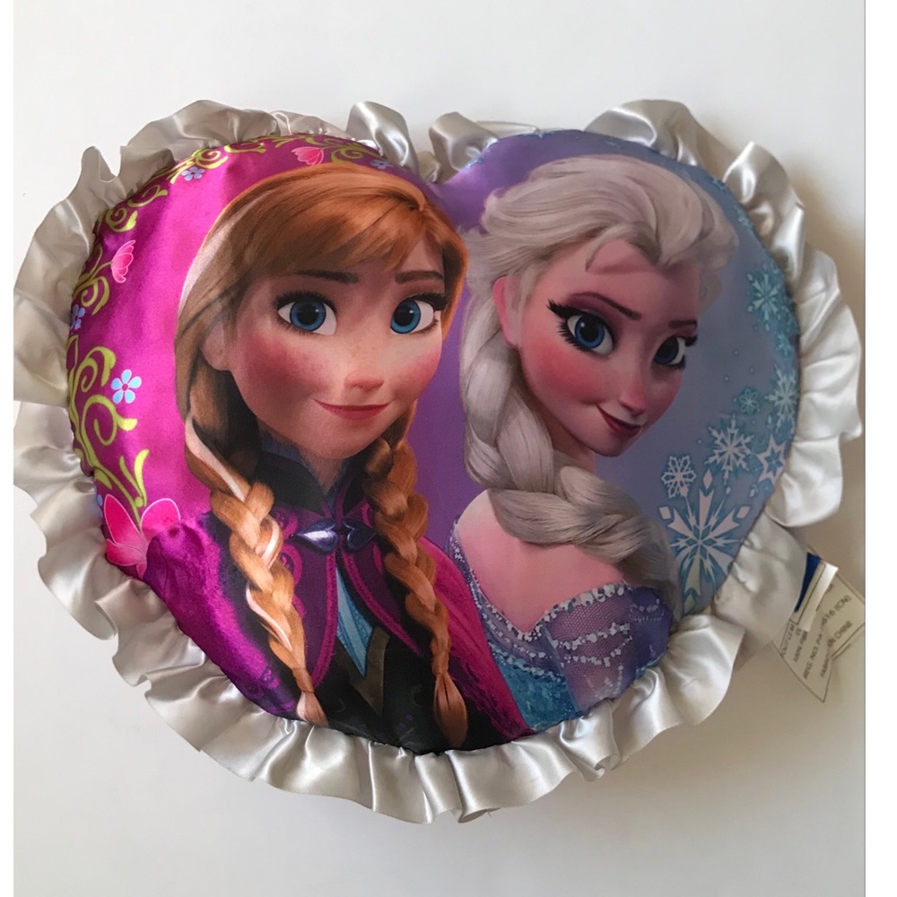 Disney Frozen Heart-Shaped Pillow Anna Elsa Creative Cushion Throw Pillow